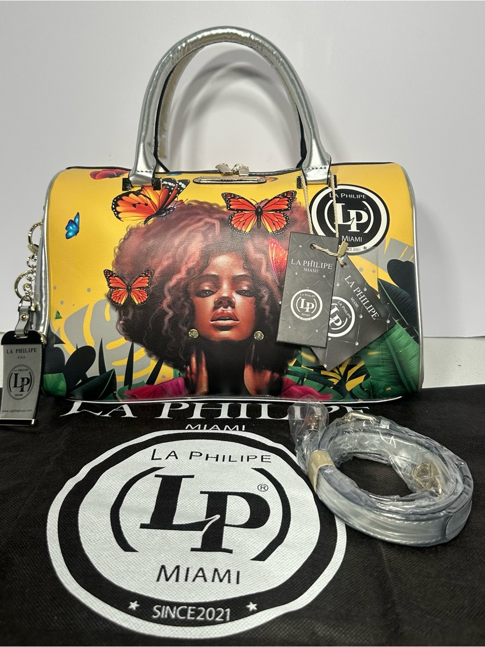 La Philipe Butterfly Fly Classic Shoulder/Handbag.